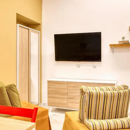 Sarpi56; New 2 Bd In Sempione District דירה *